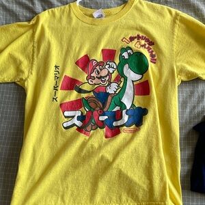 2009 Nintendo Super Mario Yoshi Japan Video Game T Shirt Adult Large Yellow Mens